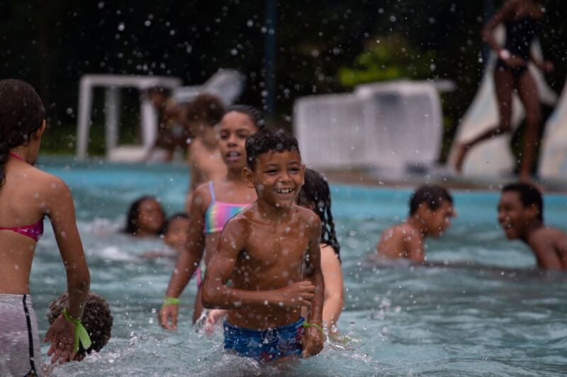 Parque Aquático Municipal de Volta Redonda funciona em horários especiais nas férias