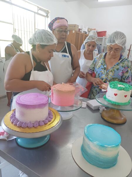 Prefeitura de Volta Redonda fomenta empreendedorismo em famílias com filhos autistas