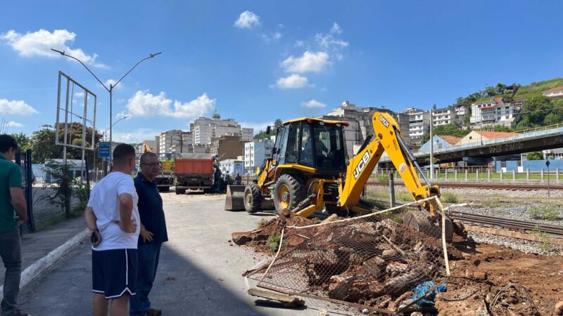 Furlani acompanha intervenção na Rua Oscar da Silva Marins – Barra Mansa