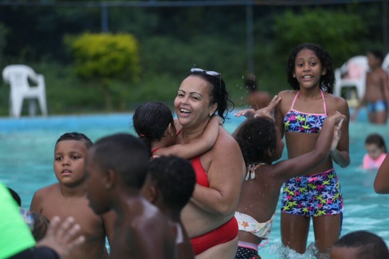 Parque Aquático de Volta Redonda estende horário de funcionamento
