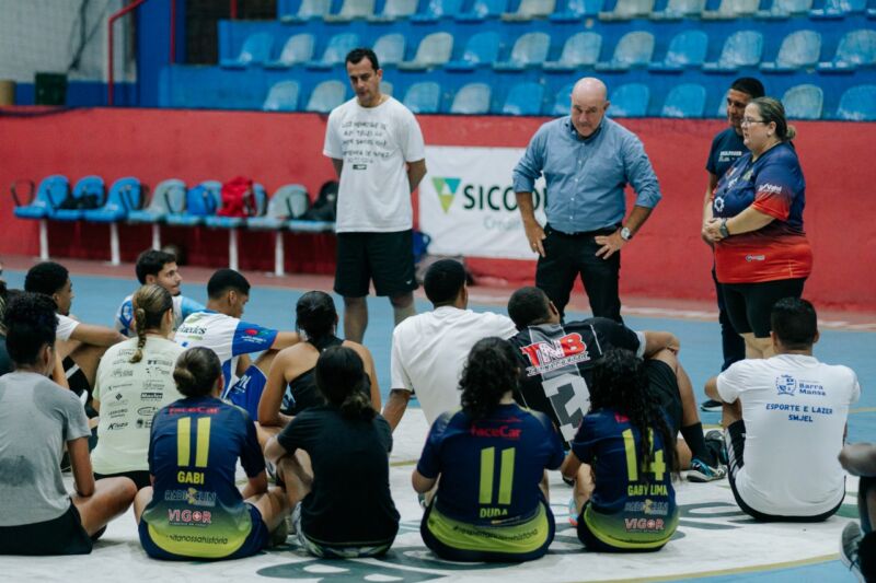 Prefeitura de Barra Mansa trabalha para fortalecimento das equipes de futsal do município – Barra Mansa