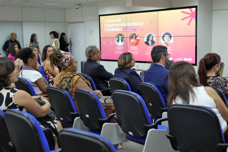 Antônio Cruz/Agência Brasil Brasília (DF), 18/03/2025 - Ministra das Mulheres, Cida Gonçalves, participa do painel