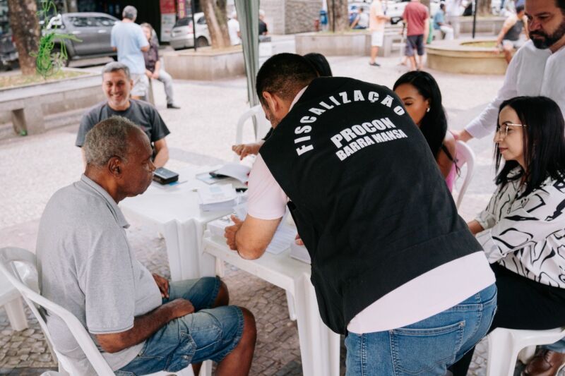 Procon e OAB orientam consumidores em Barra Mansa – Barra Mansa