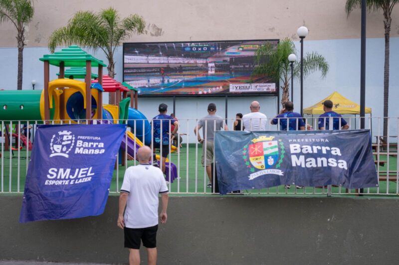 Público acompanha transmissão da estreia de Barra Mansa – Barra Mansa