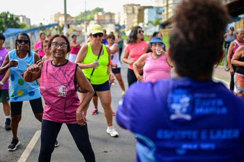 ‘Mulheres Ativas’ movimentam a Avenida Roosevelt Brasil – Barra Mansa