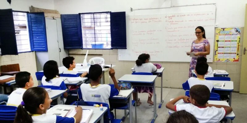Aprendizagem na educação básica ainda não retomou níveis pré-pandemia
