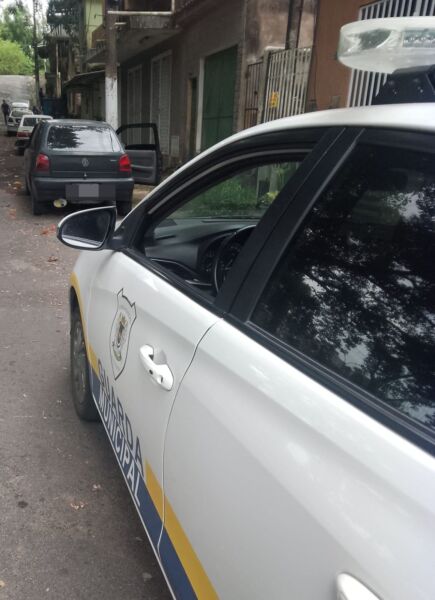 Carro furtado há quase quatro anos é recuperado pela Guarda Municipal de Volta Redonda