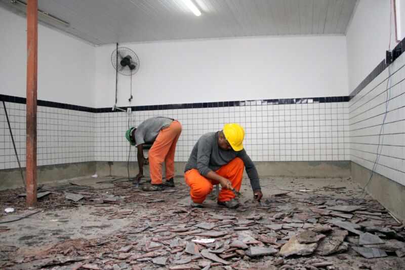 Obras de reforma e ampliação da Escola Leonísio Sócrates Batista estão em fase avançada – Barra Mansa