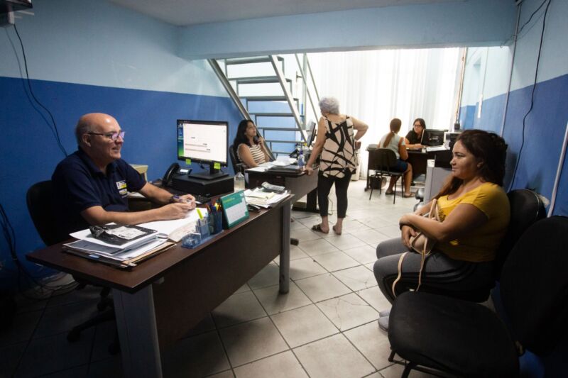 Procon de Volta Redonda ajuda aposentados a recuperarem dinheiro descontado indevidamente de seus benefícios