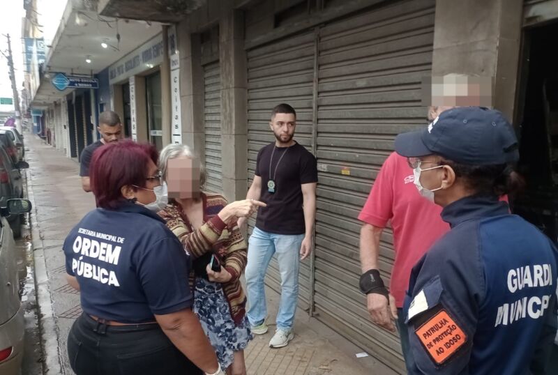 Rede de proteção de Volta Redonda atua e idosa de 73 anos é resgatada em situação de abandono