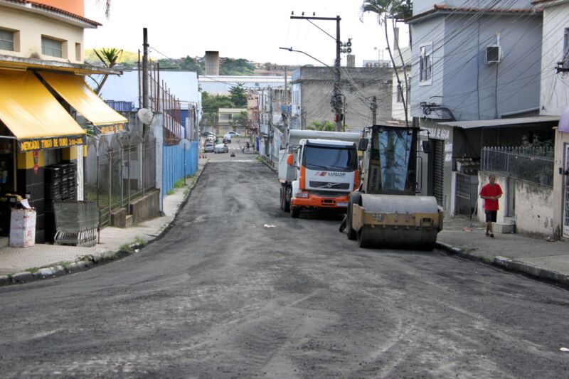 Ruas do bairro Vila Nova passam por preparação para receber nova pavimentação – Barra Mansa
