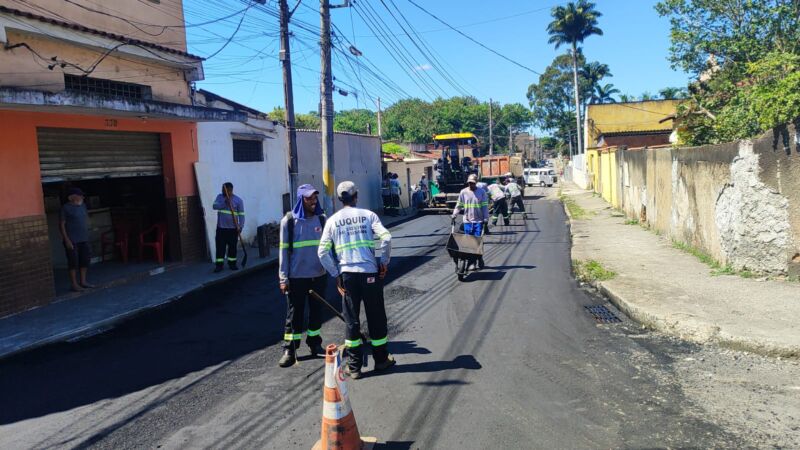 Volta Redonda: após conclusão de obras de nova galeria de drenagem, vias do Retiro recebem novo asfalto