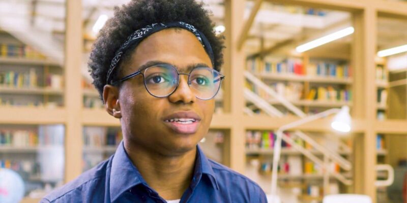 Programa que oferta bolsas de estudo a negros tem inscrição até dia 30