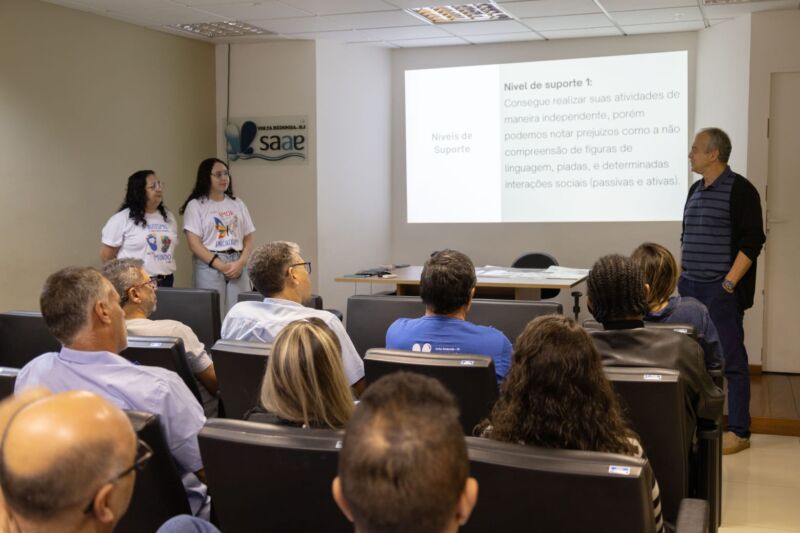 ‘Abril Azul’: Saae de Volta Redonda conscientiza servidores sobre o autismo