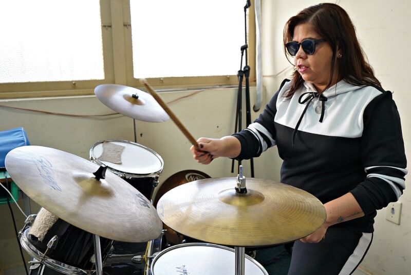 Em Volta Redonda, Escola Dr. Hilton Rocha é referência para a inclusão e independência de quem tem deficiência visual