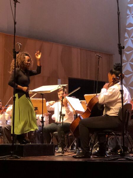 Sarah Higino, do ‘Volta Redonda Cidade da Música’, vai reger Orquestra Sinfônica da Bahia no último domingo de maio