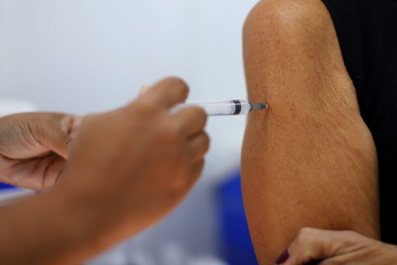 Vacinação contra a gripe acontece em todas as unidades básicas de Volta Redonda