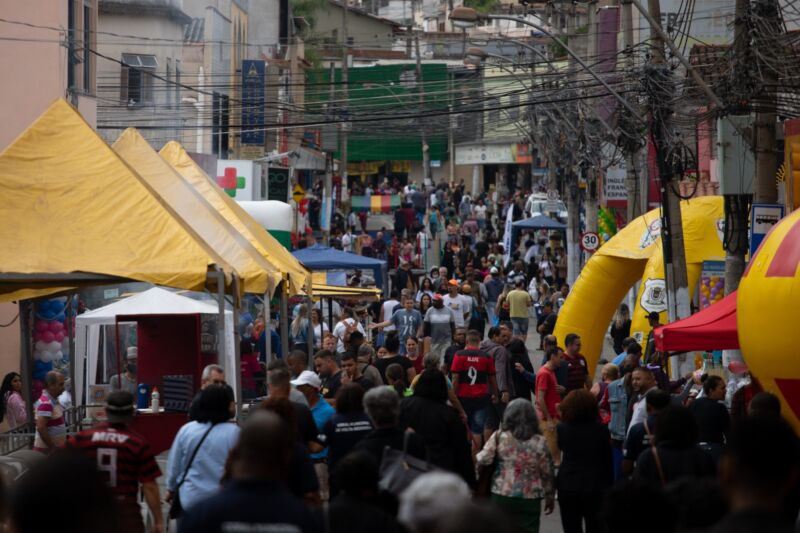 Volta Redonda: comércio do Santo Agostinho sedia segunda edição da ‘Rua de Compras’ 2025