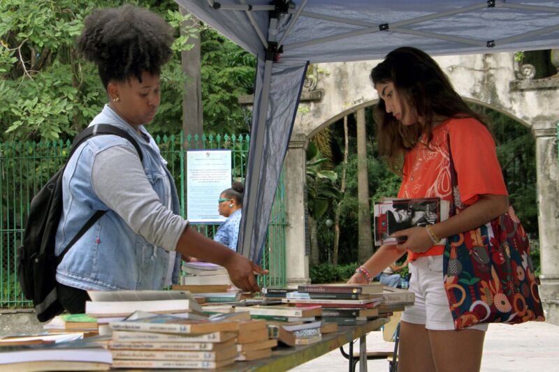 ‘Mega Feira Pegue e Leve’ movimenta o Corredor Cultural – Barra Mansa