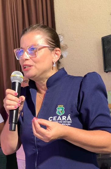 Brasília (DF), 27/06/2025 - geógrafa e servidora da rede pública de ensino do Ceará, Roseneide Furtado, integrante da comissão organizadora da  Conferência Infantojuvenil pelo Meio Ambiente, pelo Ceará.  -  VI Conferência Nacional Infantojuvenil pelo Meio.
Foto: Luanna Viana/Secretaria da Educação do Estado do Ceará