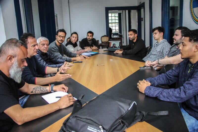 Barra Mansa inicia desenvolvimento de aplicativo para facilitar acesso do munícipe a serviços, solicitações e informações – Barra Mansa