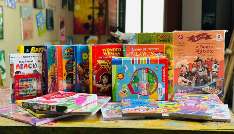 Biblioteca de Barra Mansa recebe 300 novos livros adquiridos na Bienal do Livro – Barra Mansa