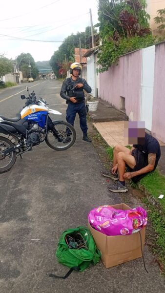 Guarda Municipal de Volta Redonda detém suspeitos de furtar fios de cobre após denúncia