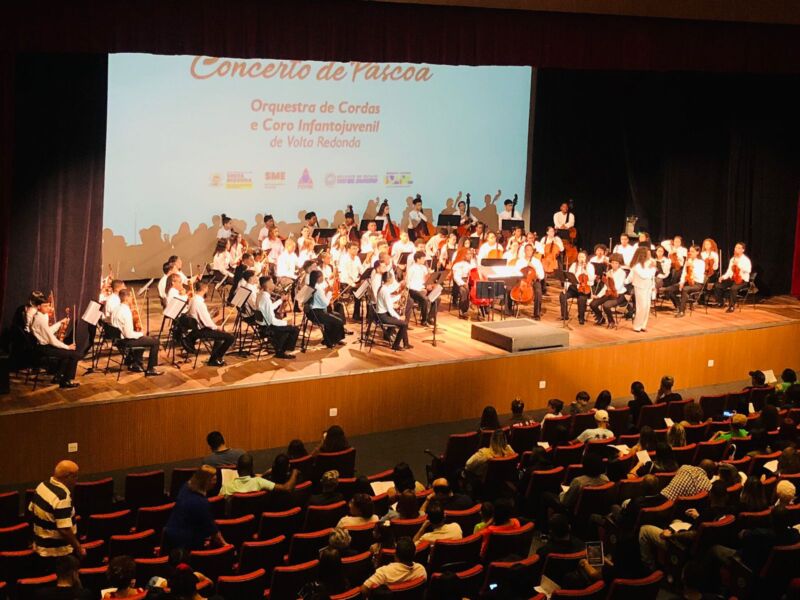 Orquestra de Cordas de Volta Redonda promove concerto ao vivo na Rádio MEC