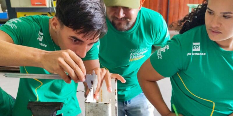 Petrobras quer atrair trabalhadores de aplicativo para terceirizadas