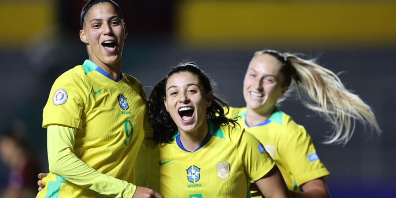Brasil inicia Copa América com vitória de 2 a 0 sobre a Venezuela