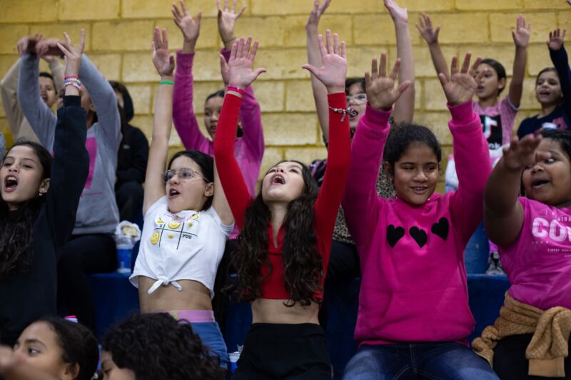 Colônia de Férias de Inverno reúne 1,5 mil alunos em Volta Redonda