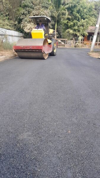 Pavimentação asfáltica chega à Rua E, no bairro Colônia Santo Antônio – Barra Mansa