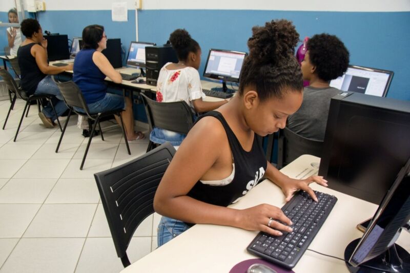 Prefeitura de Volta Redonda abre inscrições para oficinas de Inclusão Digital
