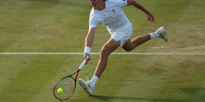 Wimbledon: João Fonseca cai na 3ª rodada; Brasil segue nas duplas