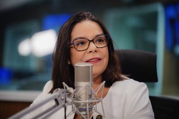 Brasília (DF), 14/03/2024, - Denise Pires de Carvalho, presidente da Capes, durante entrevista no programa A Voz do Brasil, nos estúdios da EBC. Foto: Rafa Neddermeyer/Agência Brasil