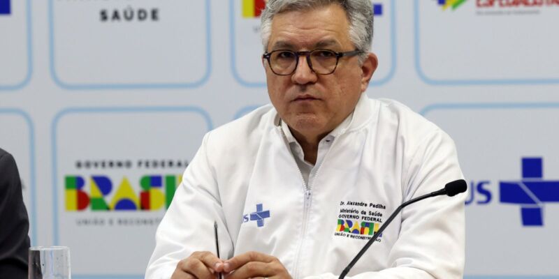 "Saúde e soberania não se negociam", diz Padilha após sanção dos EUA