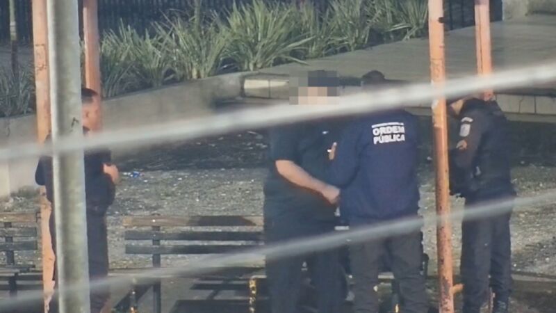 Homem descumpre medida protetiva e é preso após ex-companheira acionar botão de pedido de ajuda em Volta Redonda