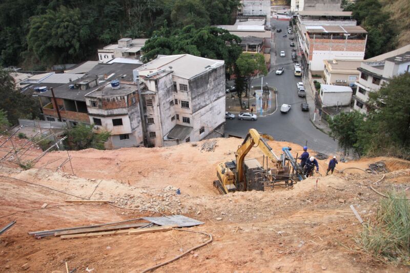 Obras de contenção avançam no bairro Ano Bom – Barra Mansa