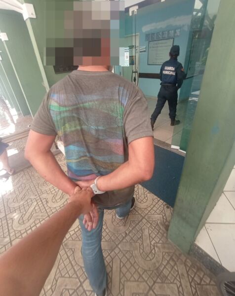 Patrulha de Proteção ao Idoso prende suspeito de ameaçar a irmã de 74 anos e agredir sobrinhas a pauladas em Volta Redonda