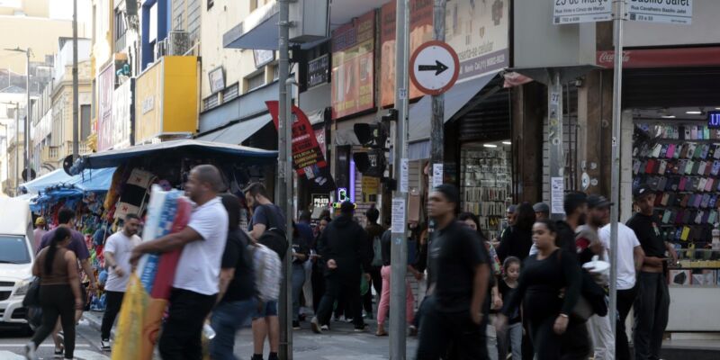 Desemprego cai em 18 estados no segundo trimestre