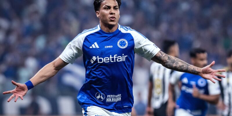 Kaio Jorge brilha e Cruzeiro derrota Atlético-MG na Copa do Brasil