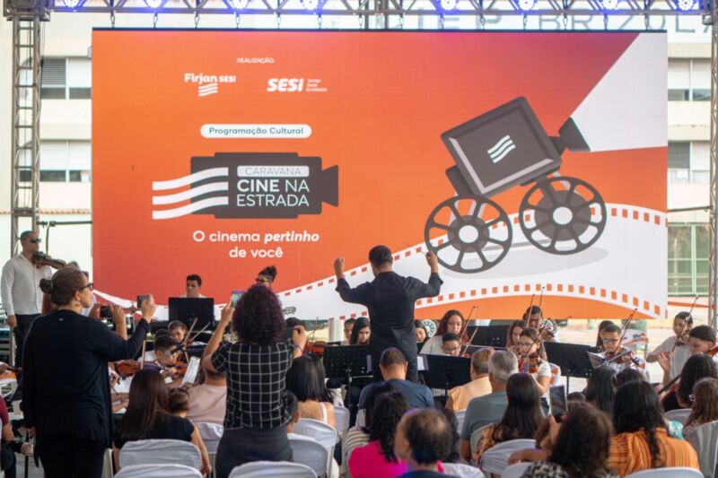 Cine na Estrada: parceria entre Prefeitura de Volta Redonda e Firjan leva cinema gratuito para as famílias