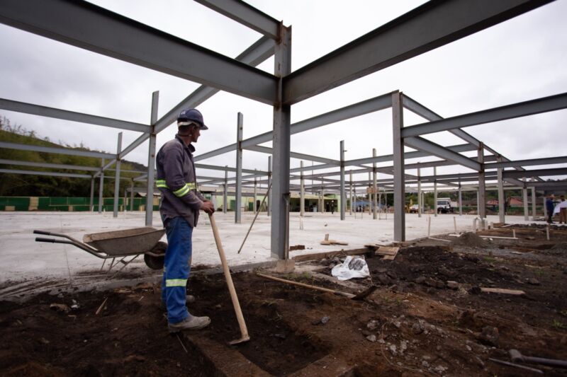 Obras do novo Clube Hípico de Volta Redonda avançam para finalizar as novas instalações dos cavalos