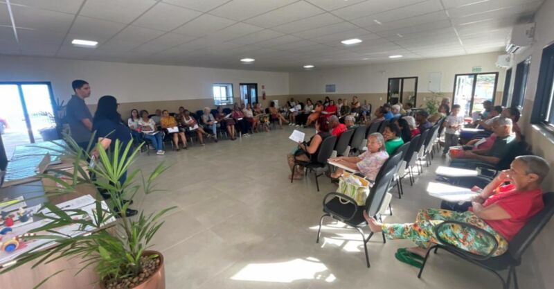 Parceria entre Assistência Social e Procon de Volta Redonda promove roda de conversa para orientar idosos sobre direitos e segurança