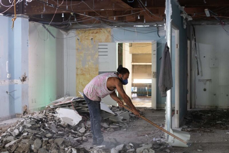 Prefeitura de Volta Redonda inicia reforma do Centro de Imagem do Estádio da Cidadania