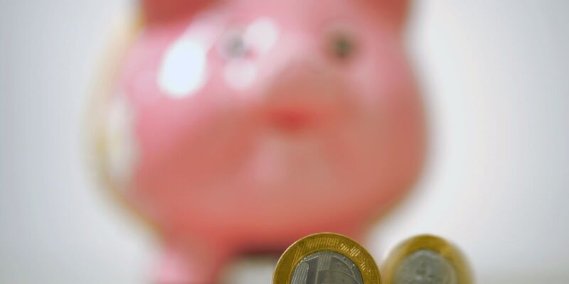 Poupança tem retirada líquida de R$ 7,6 bilhões em agosto