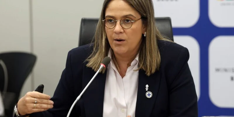 Mulheres do CadÚnico terão acesso mais rápido a absorventes pelo SUS