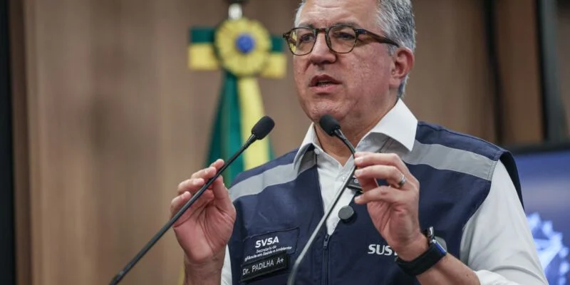 Padilha determina notificação imediata de suspeitas de intoxicação por metanol