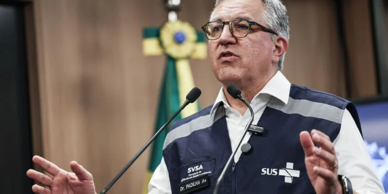 Casos suspeitos de intoxicação devem aumentar no país, diz ministro