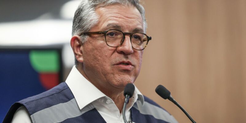 Padilha: antídoto contra metanol está garantido em toda rede de saúde